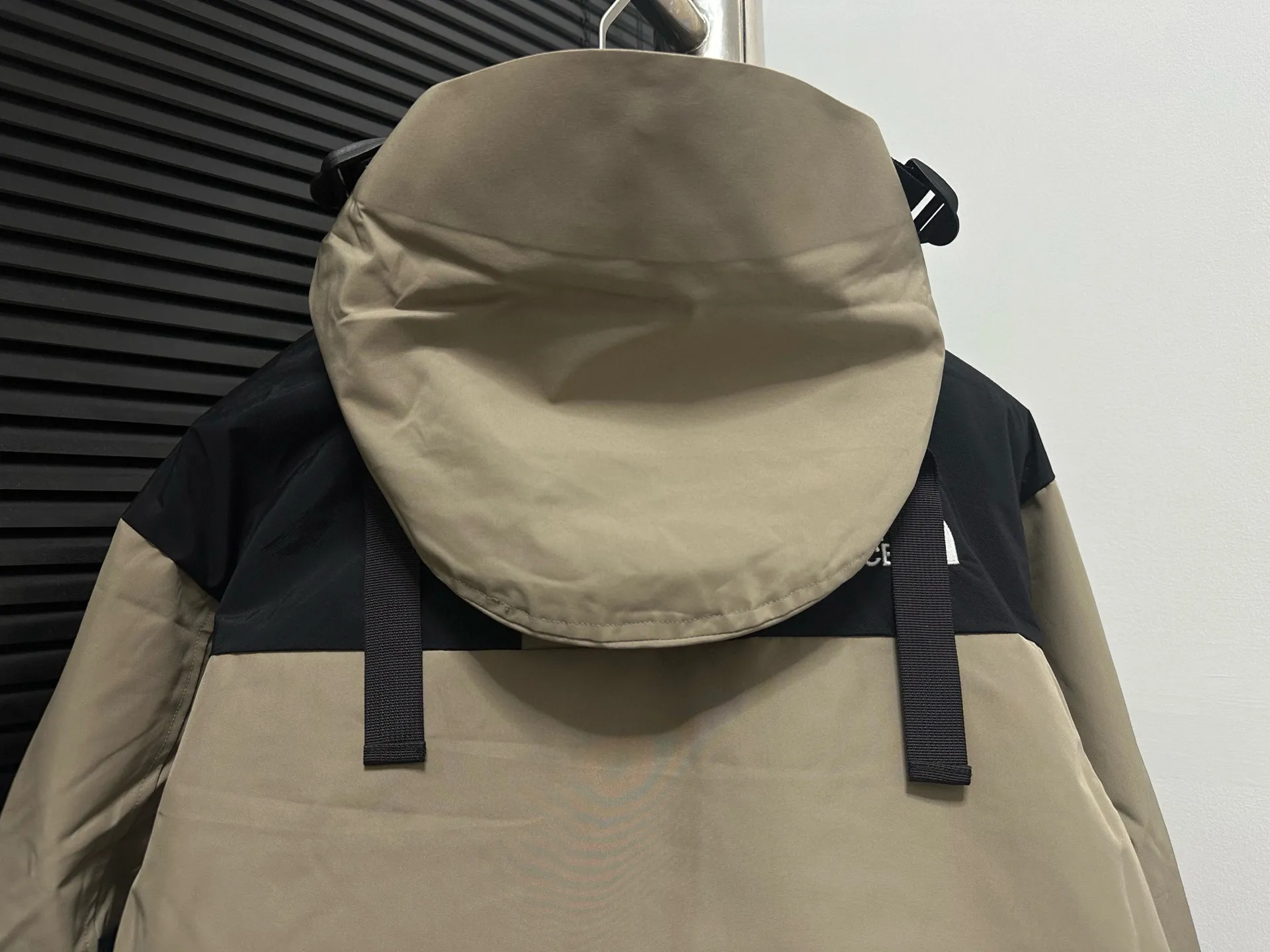 ！ 【The North Face】 1990Classic # ZP 。 ZP， 。 ✅ ISO 90（ISO 4） ✅ Gore-tex Breathable ， 。 ✅ ZP。 ， ， ✅ YKK ， 10 ， 。 ， ✅ 1990 MJ TNF 。 GT ， ， 。 ✅GT 。 ✅ 1996 ‼️ Size:XS-2XL